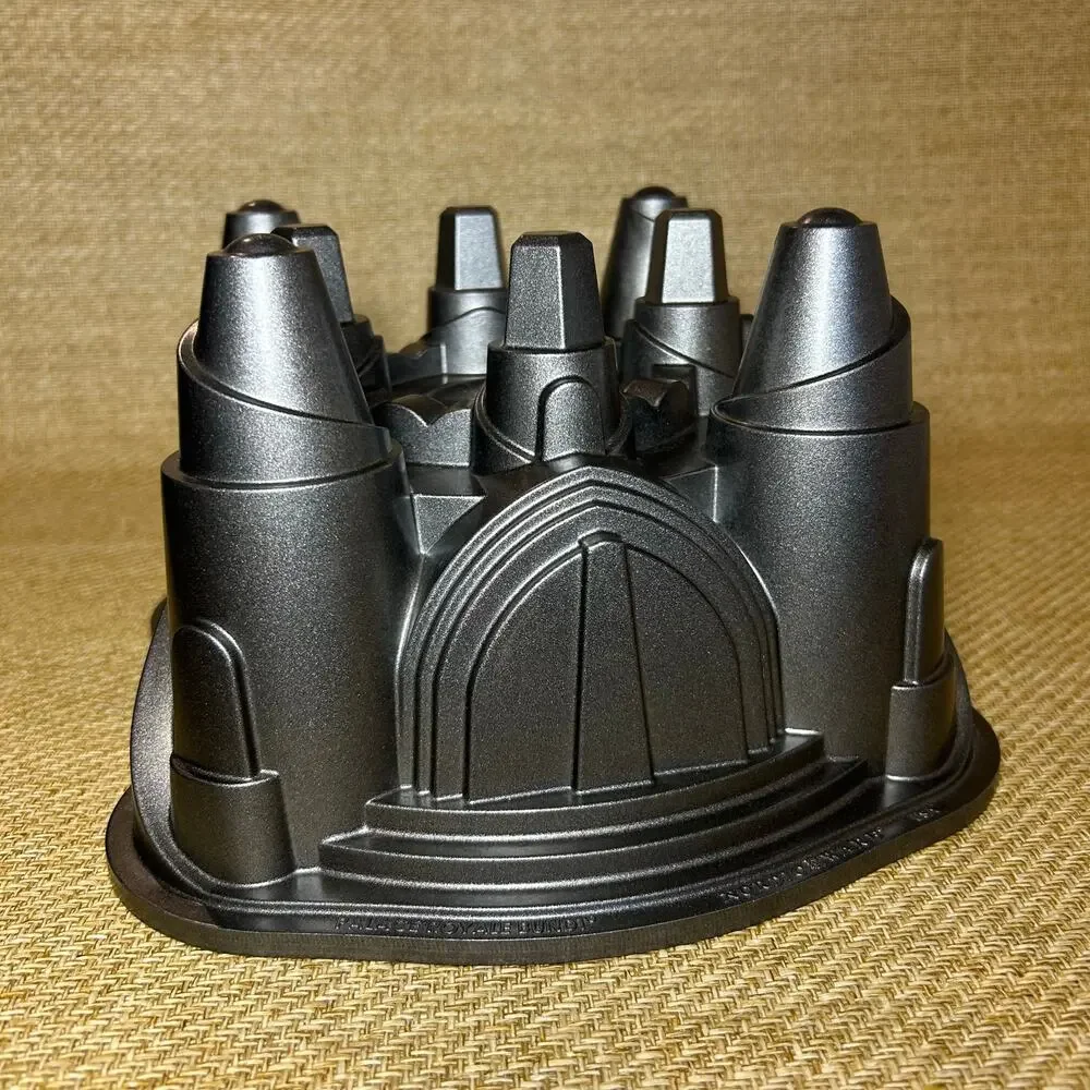 Nordic Ware Palace Royal Bundt Pan Cast Aluminum Architectural Mold